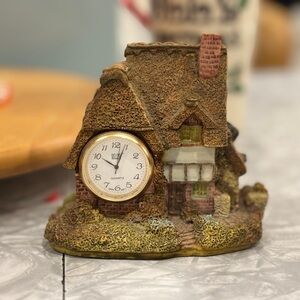 Vintage Cottage House Quartz Clock - Collectible Miniature Home Decor